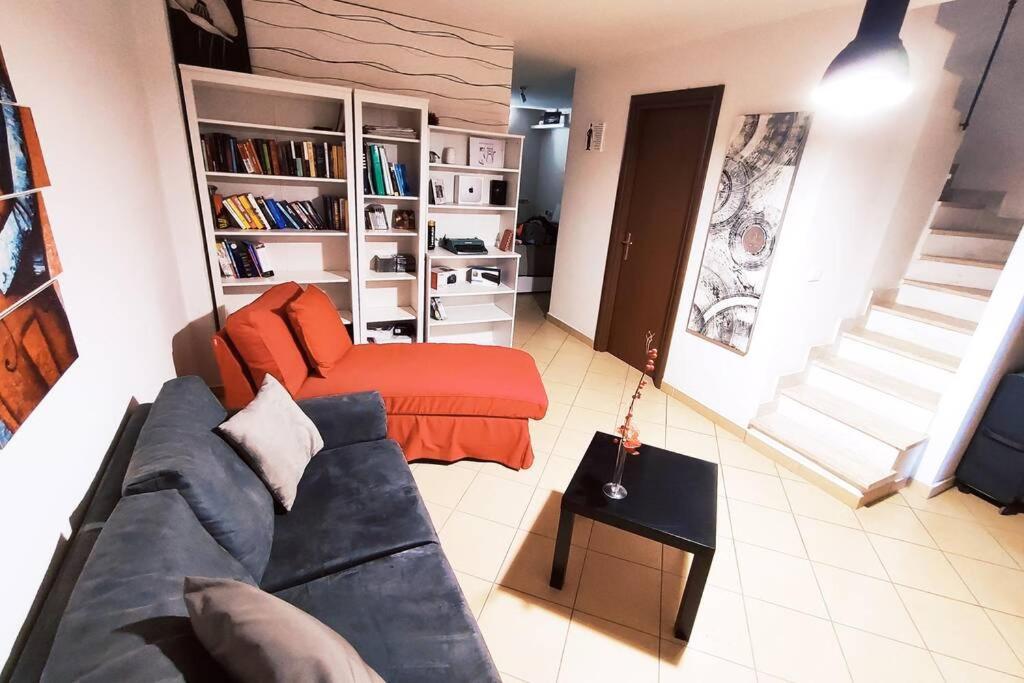 Large House 3 Floors City 'N Sea Vitinia Exterior photo
